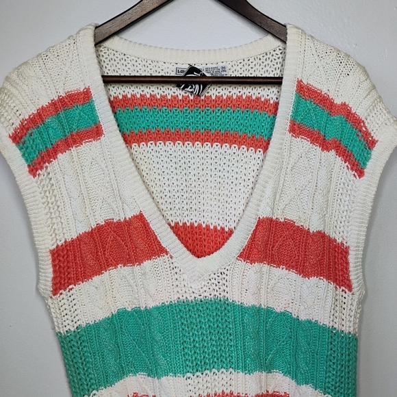 Vintage L Simbury Striped Cable Knit Sweater Vest Grandmacore Size Medium - Picture 3 of 13